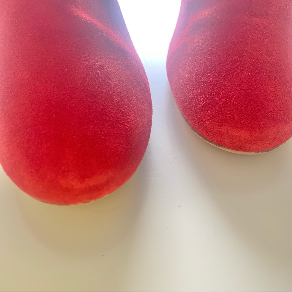 Halogen Abbi Red Suede Block Heel Ankle Booties - Picture 7 of 10